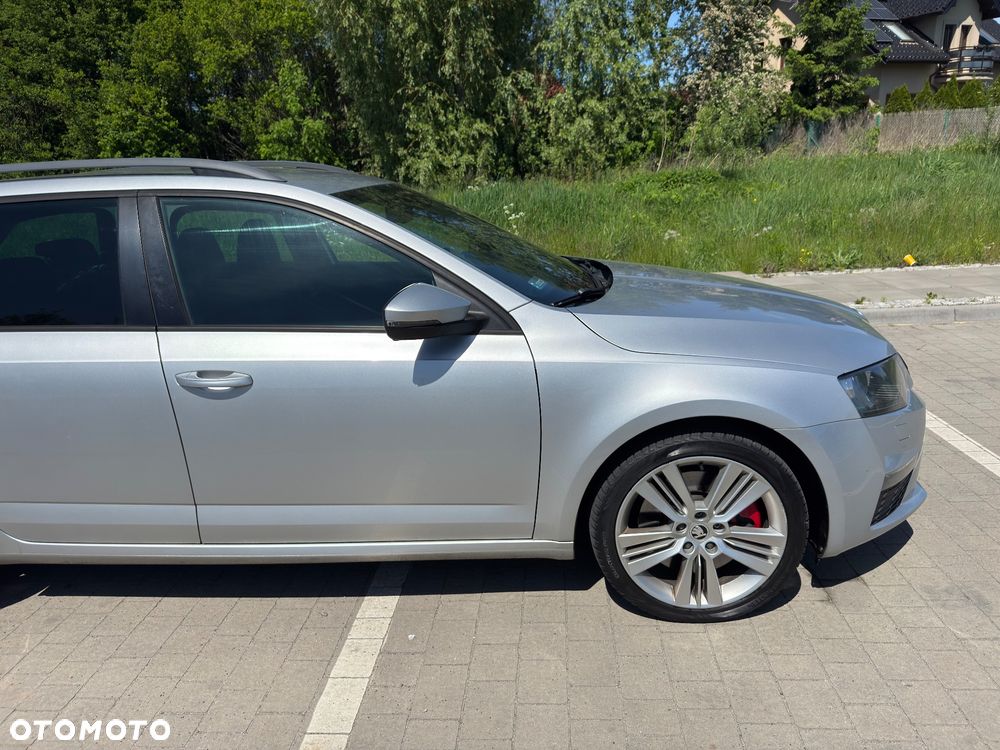 Skoda Octavia 2.0 TDI DSG RS - 15