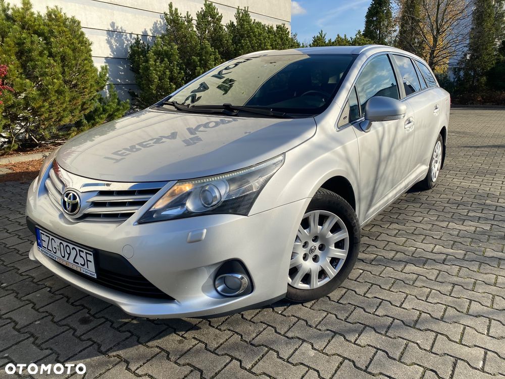 Toyota Avensis 1.8 Sol plus NAVI - 2