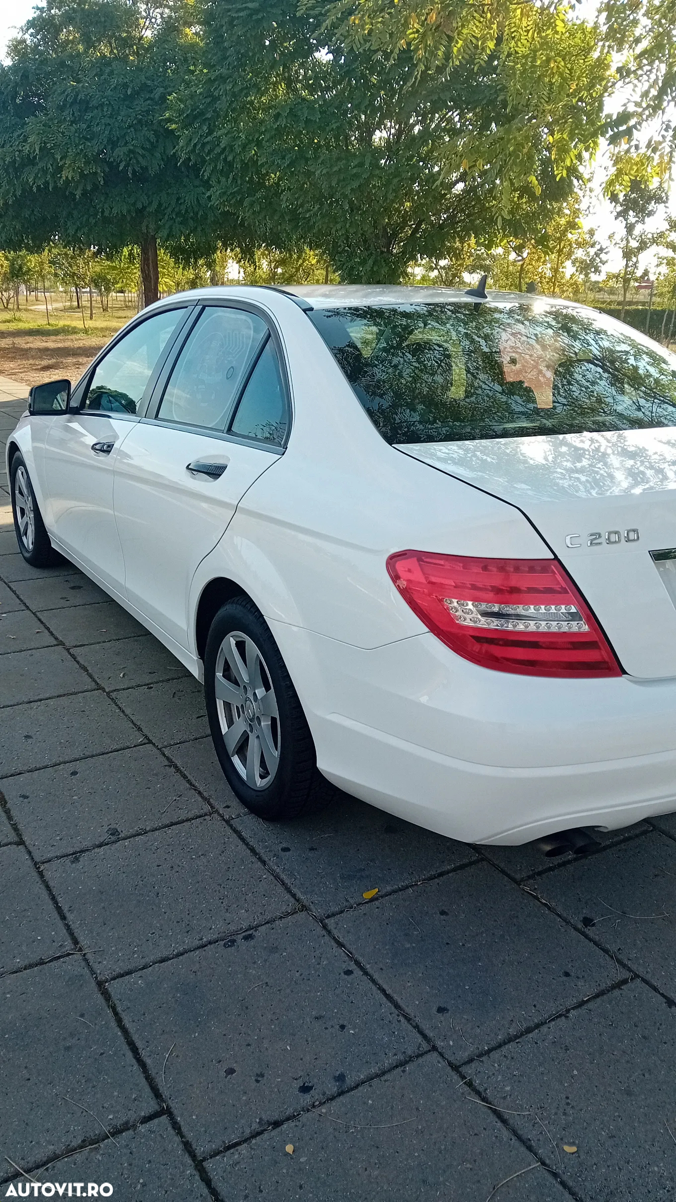 Mercedes-Benz C 200 CDI BlueEFFICIENCY - 5