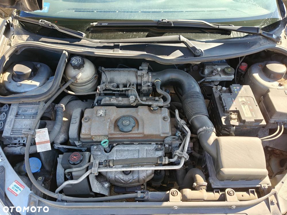 Peugeot 206 1.4 XR Presence - 9