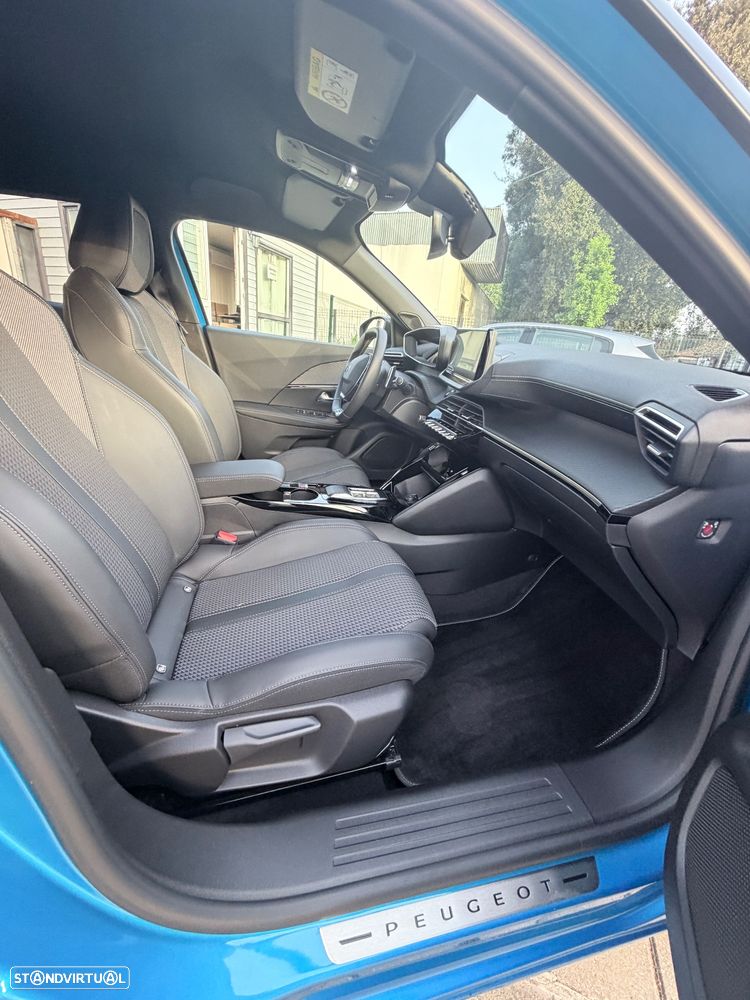 Peugeot 2008 1.2 PureTech GT Line EAT8 - 25