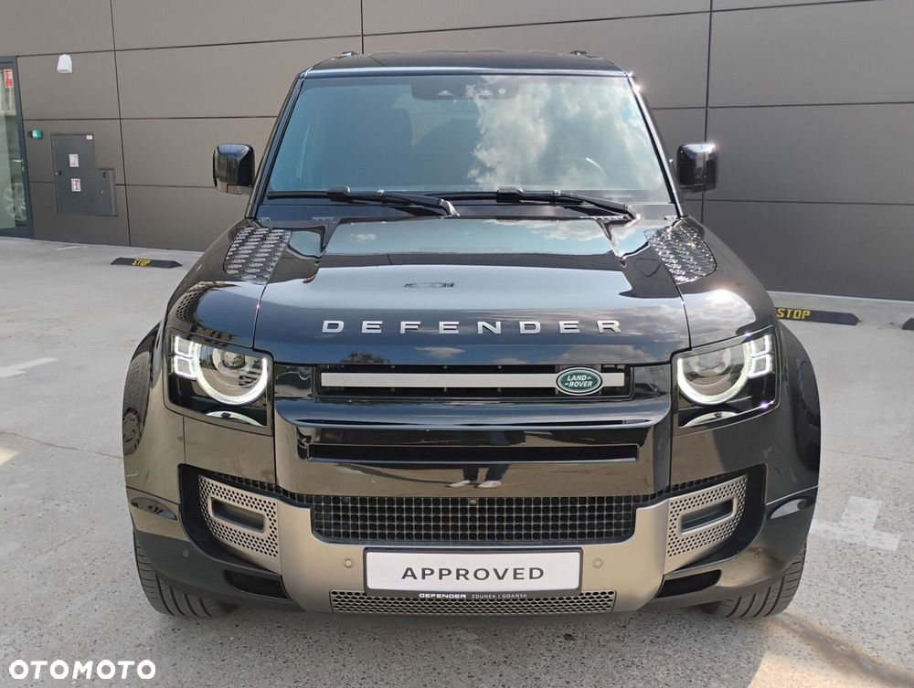 Land Rover Defender - 2