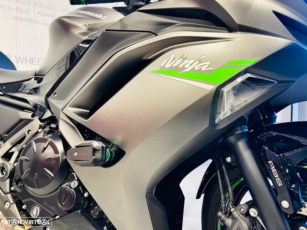Kawasaki Ninja 650 - 2