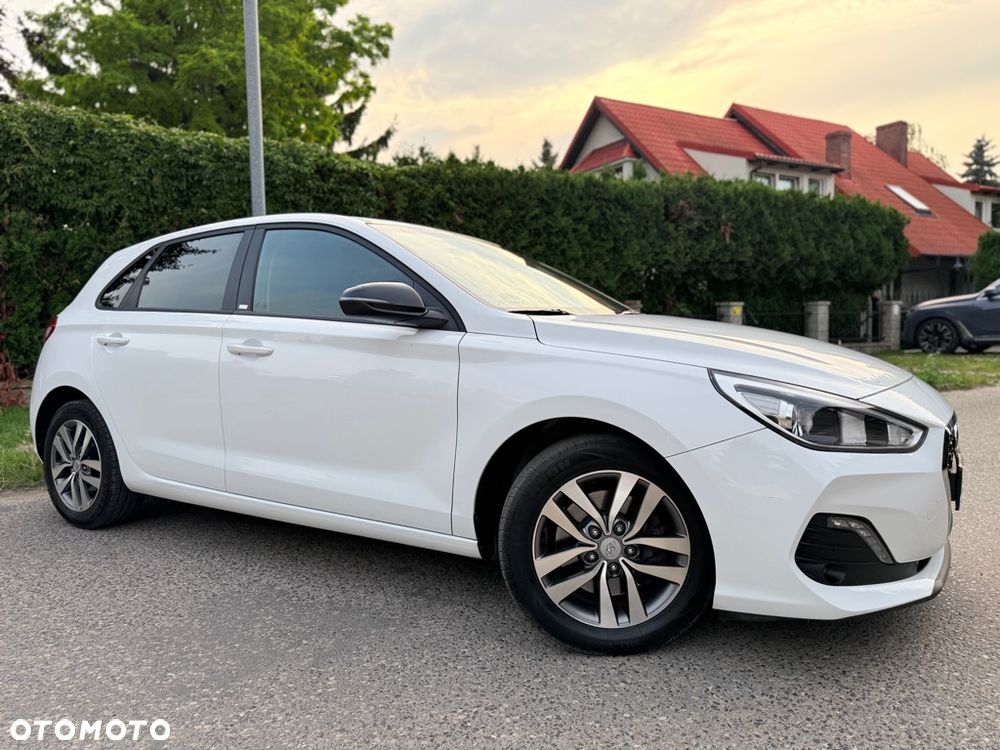 Hyundai i30 1.4 Premium - 11