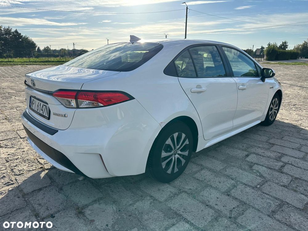 Toyota Corolla - 4