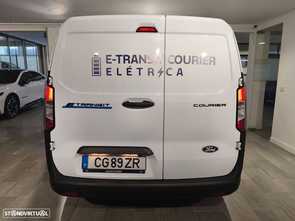 Ford Tourneo Courier 54 kWh Trend - 4