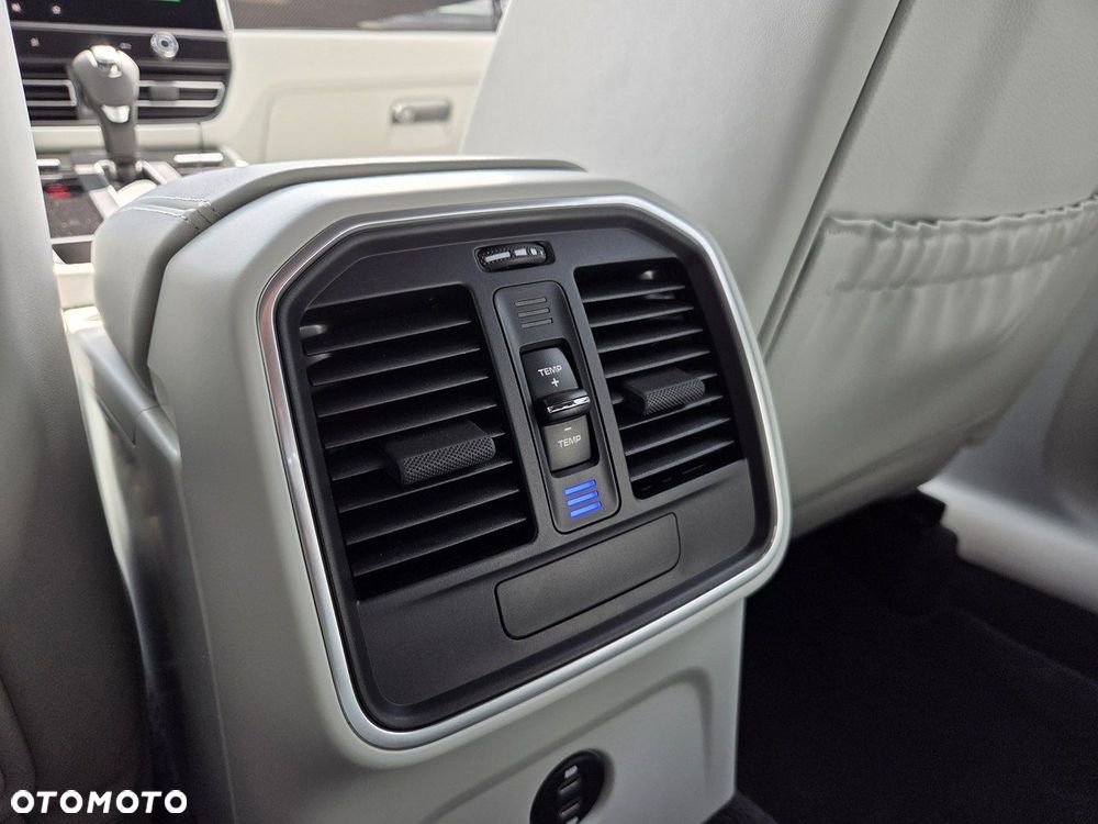 Porsche Macan Standard - 35