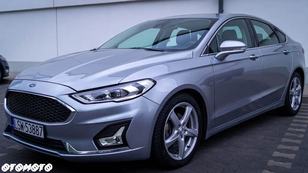 Ford Fusion - 33