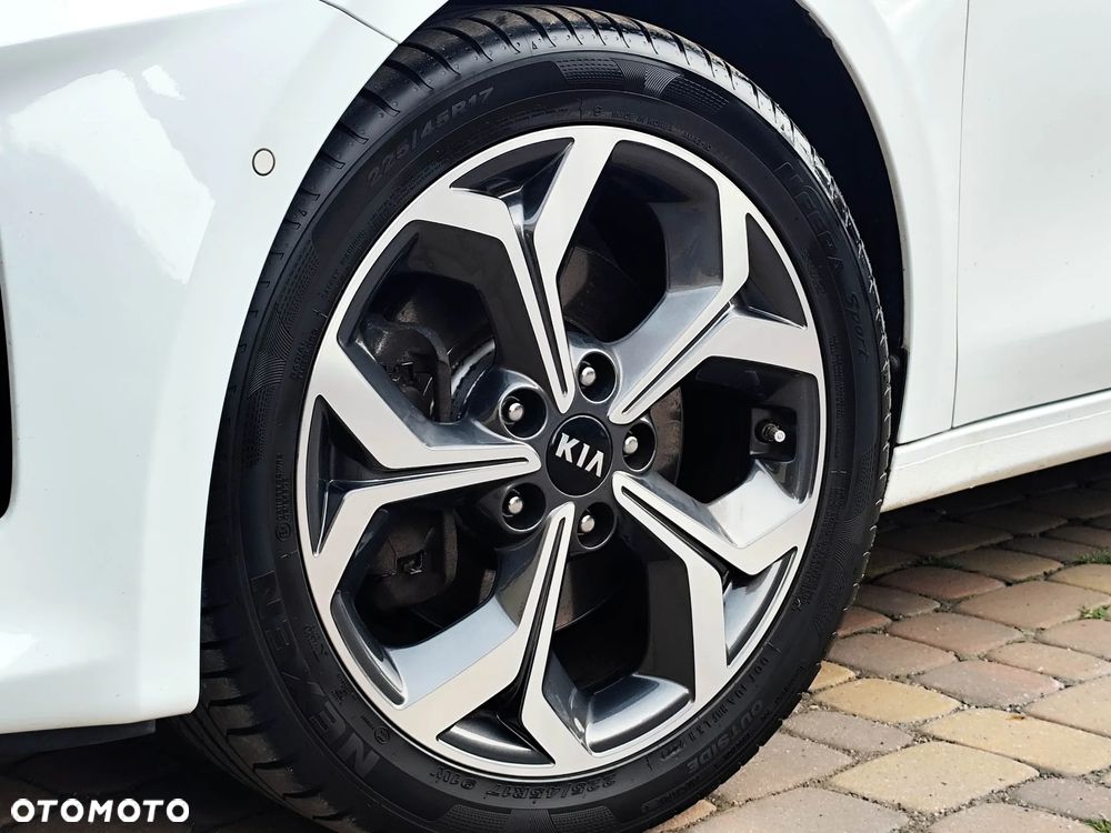 Kia Ceed 1.6 CRDi (48V Mild-Hybrid) Platinum - 21