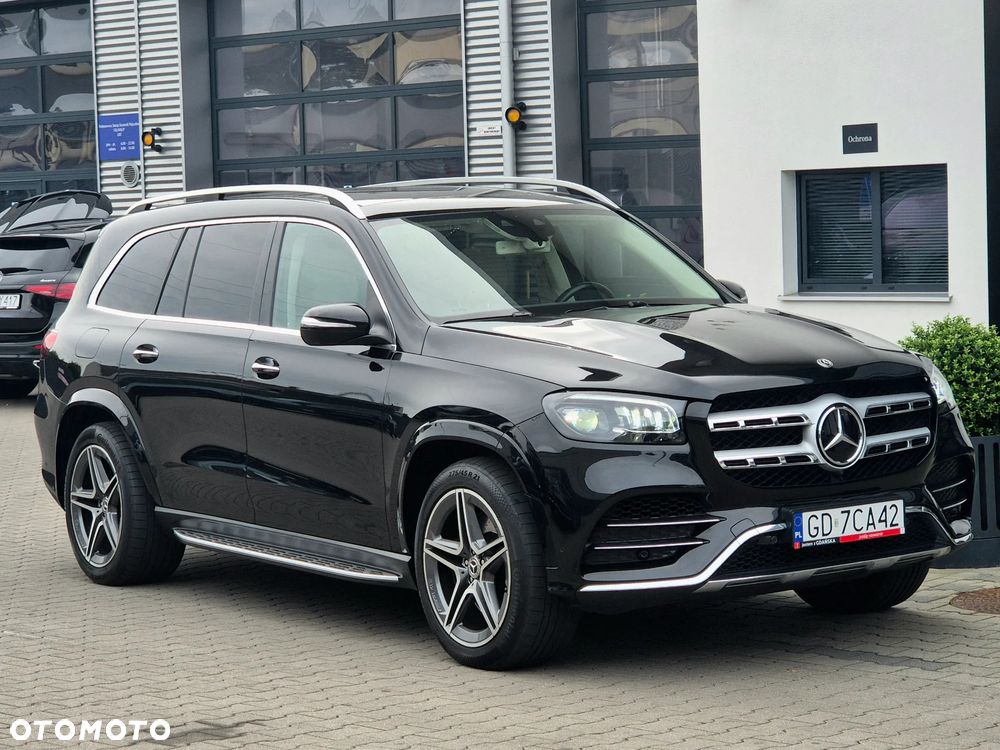 Mercedes-Benz GLS - 1