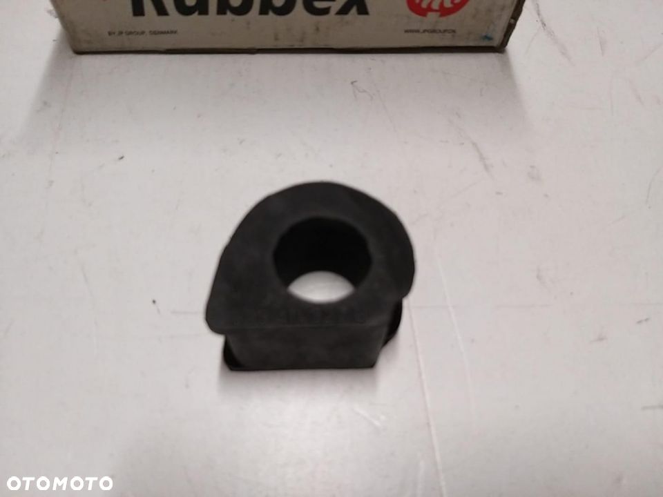 PODUSZKA STABILIZATORA VW PASSAT/SANTANA AUDI 80 72-85  823411327B - 1