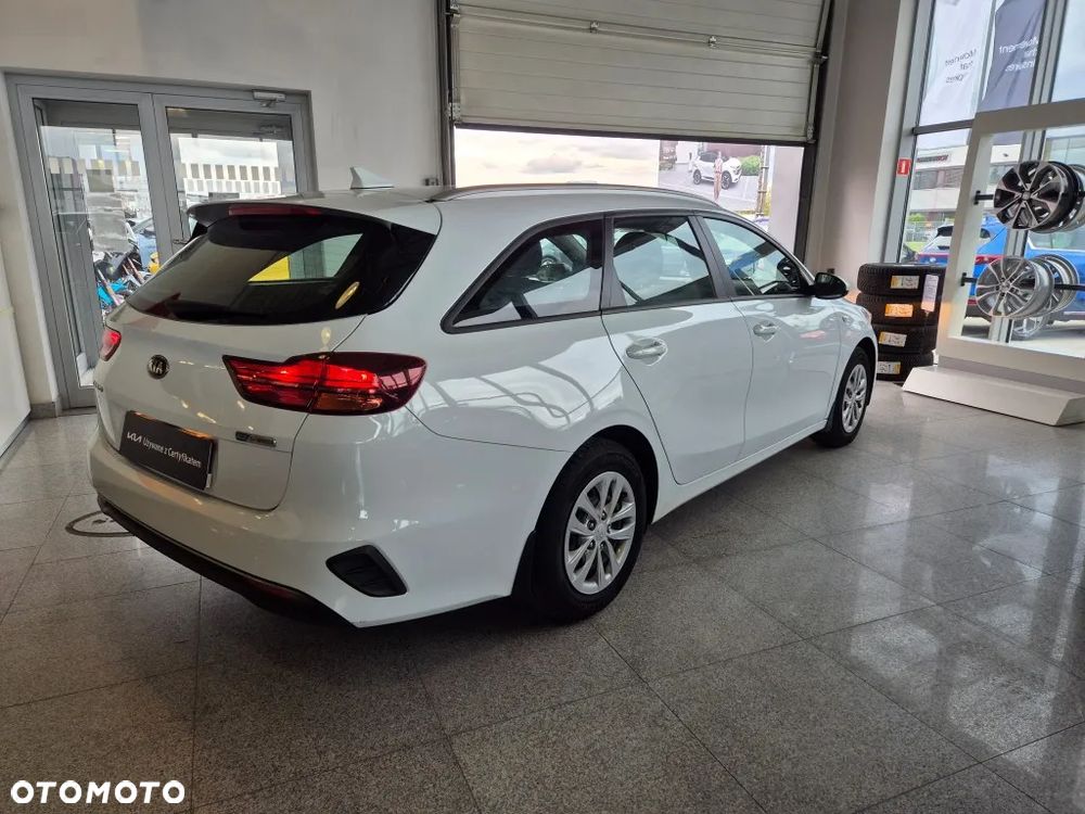 Kia Ceed 1.6 CRDi SCR M - 16
