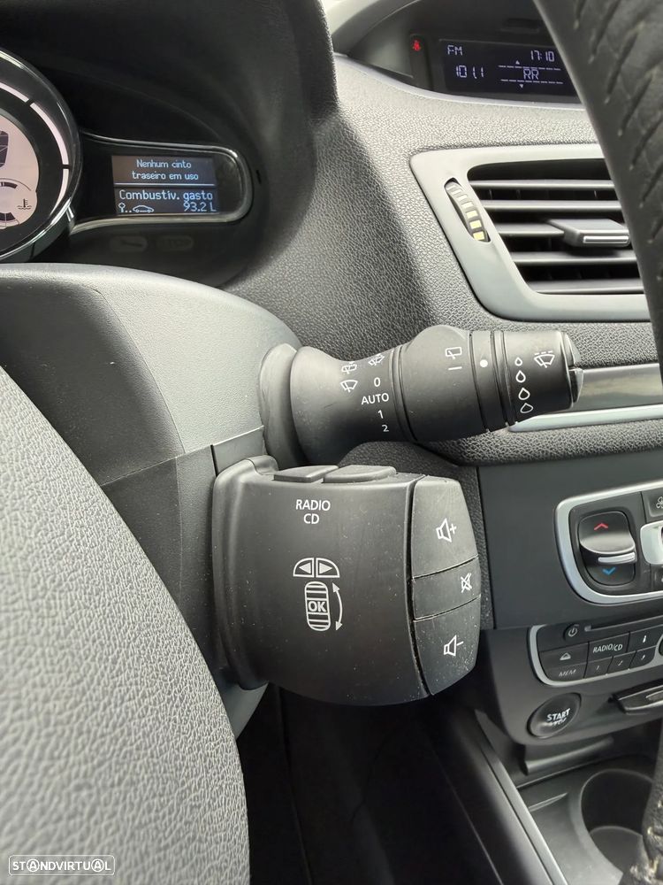Renault Mégane 1.5 dCi Dynamique S - 27