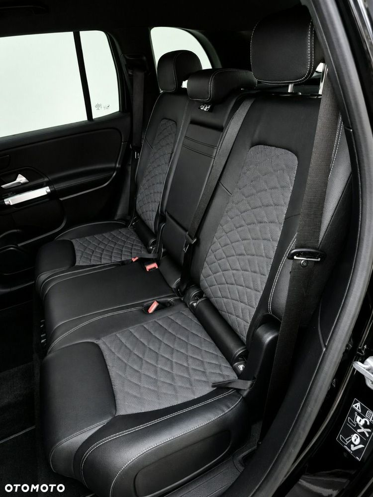 Mercedes-Benz GLB 220 d AMG Line 8G-DCT - 10
