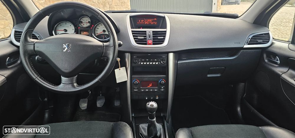 Peugeot 207 SW 1.6 HDi Outdoor - 17