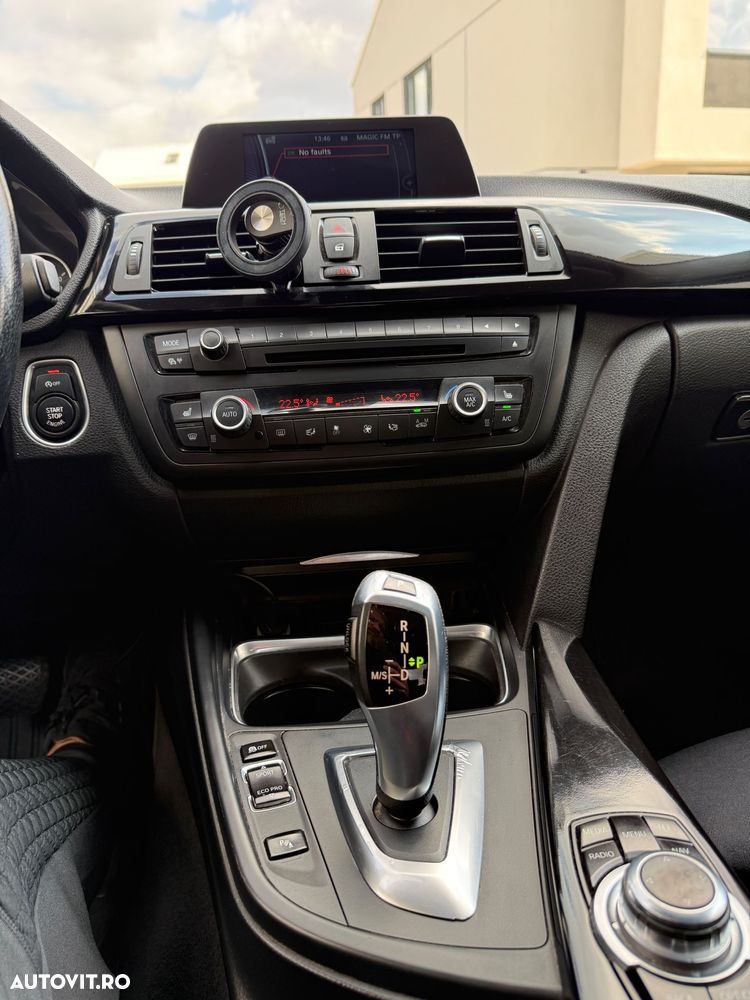 BMW Seria 3 - 34