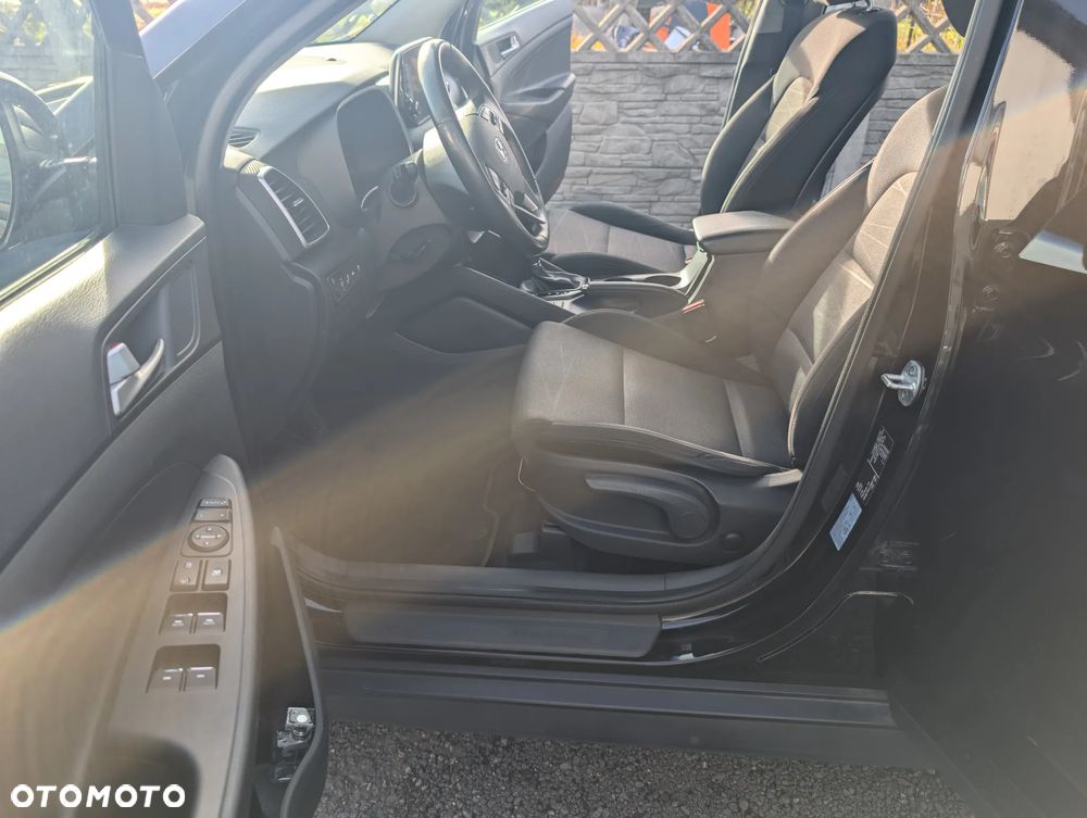 Hyundai Tucson blue 1.6 CRDi 2WD DCT Trend - 29