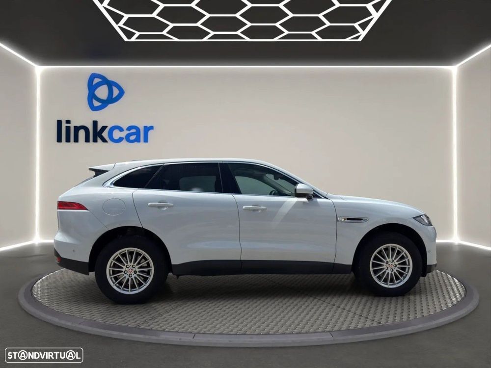 Jaguar F-Pace - 10