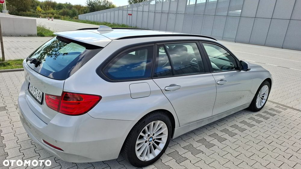 BMW Seria 3 318d Touring - 6