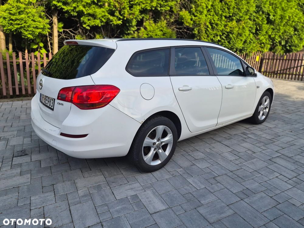 Opel Astra 1.7 CDTI - 4