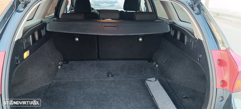 Toyota Auris Touring Sports 1.4 D-4D Comfort+Pack Sport - 8