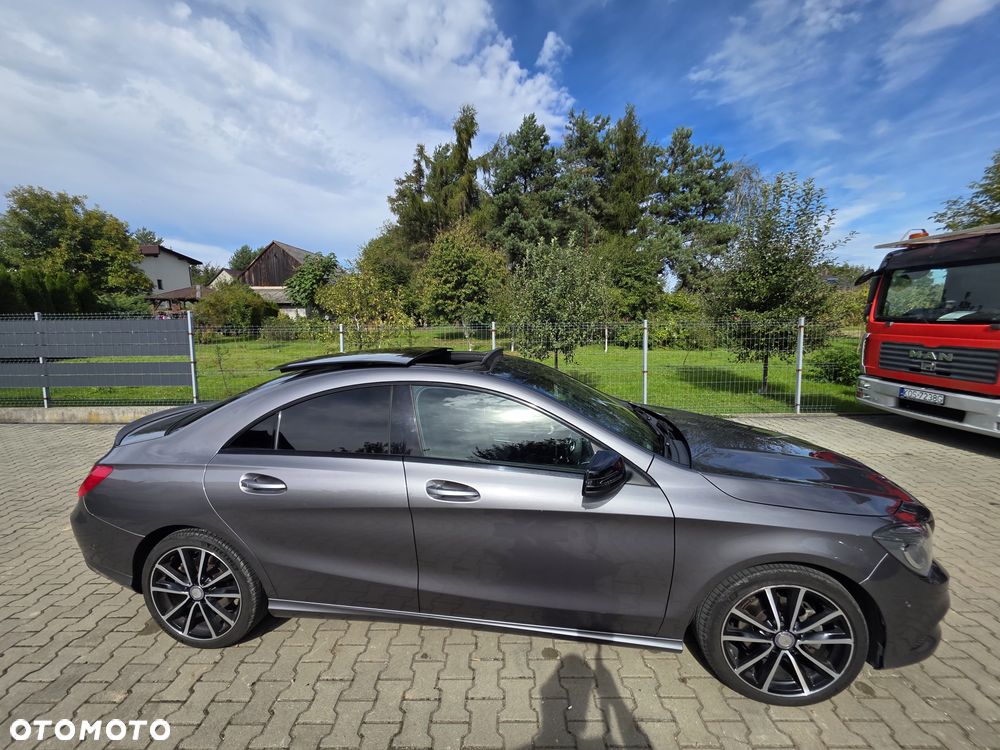 Mercedes-Benz CLA 180 - 1
