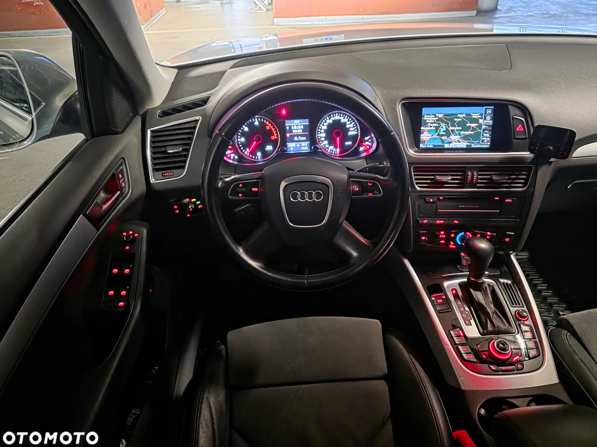 Audi Q5 2.0 TDI quattro Stronic - 32