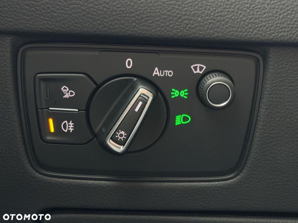 Volkswagen Arteon 2.0 TDI 4Motion R-Line DSG - 17