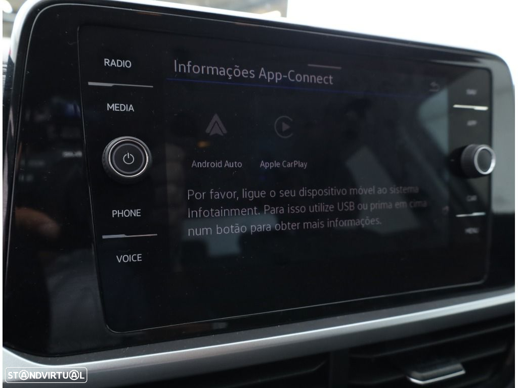 VW T-Roc 1.0 TSI Urban - 32