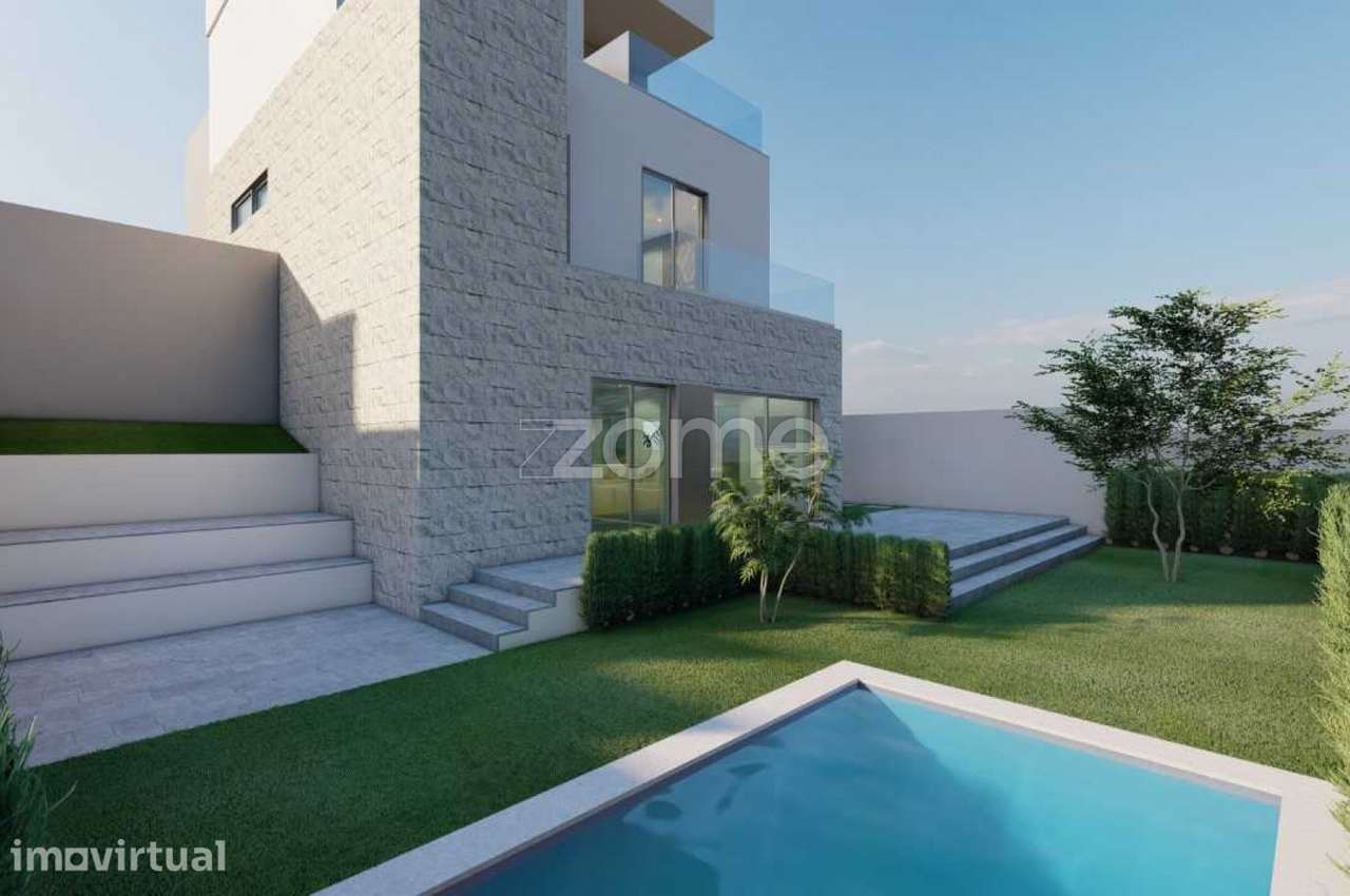 Moradia T4 com Elevador, Piscina e Jardim - Estoril - Cascais - Grande imagem: 2/19