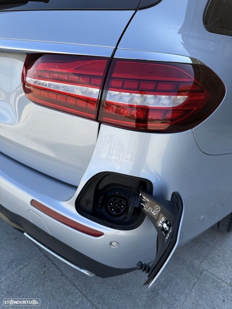 Mercedes-Benz E 300 de AMG Line - 31