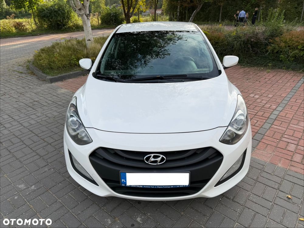 Hyundai i30 1.6 CRDi Classic + - 16
