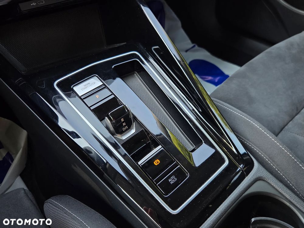 Volkswagen Golf Variant 2.0 TDI Life DSG - 37
