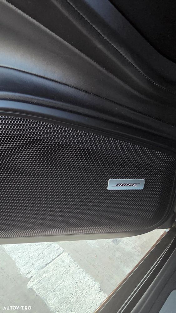 Porsche Panamera Turbo - 12