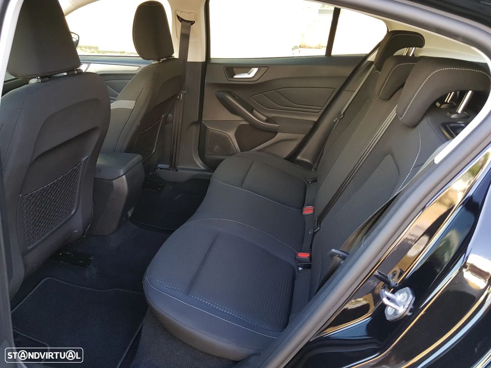 Ford Focus 1.5 TDCi ECOBlue Connected Aut. - 36