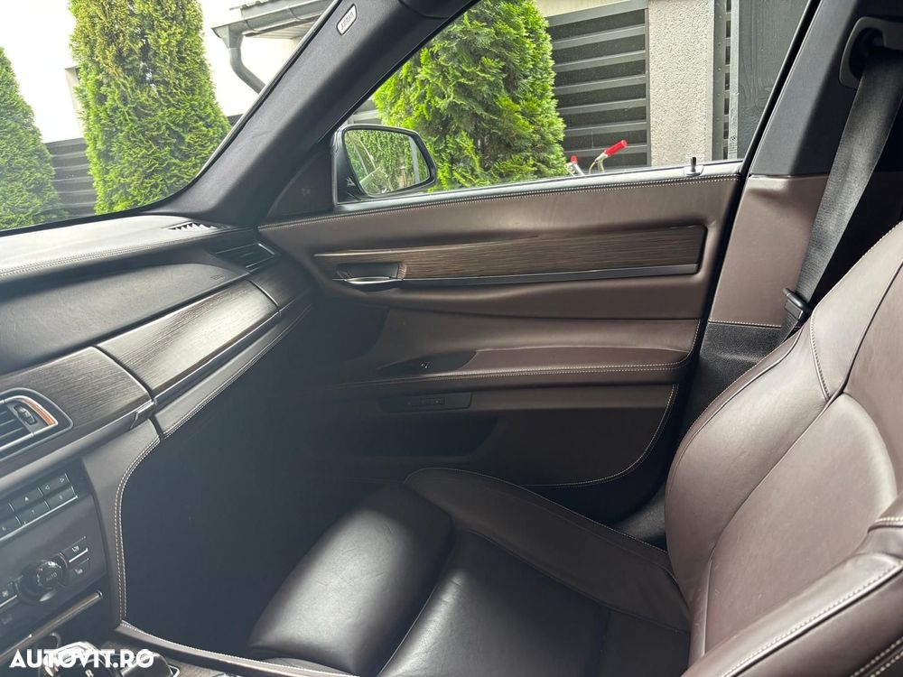 BMW Seria 7 750d xDrive - 11