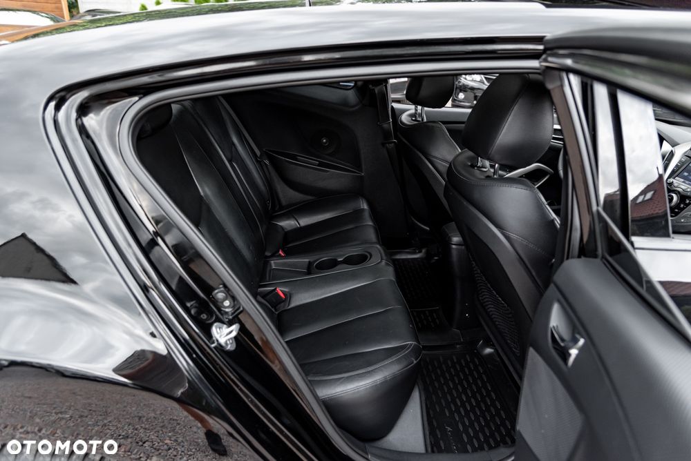 Hyundai Veloster 1.6 GDI Premium - 25