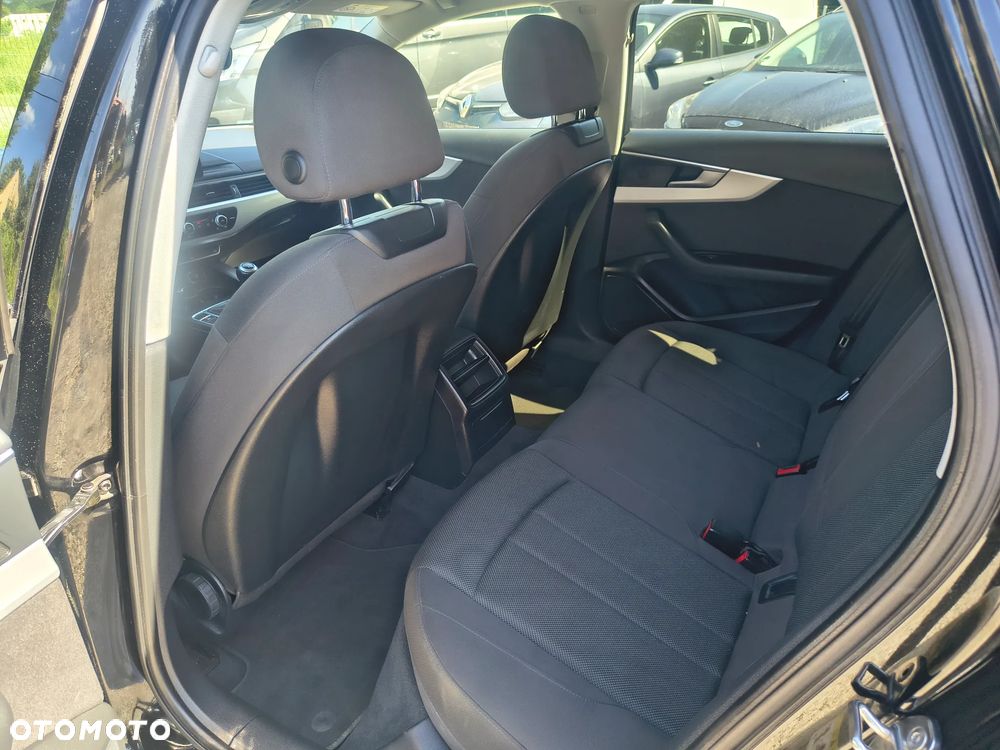 Audi A4 Avant 2.0 TDI DPF clean diesel Ambiente - 17