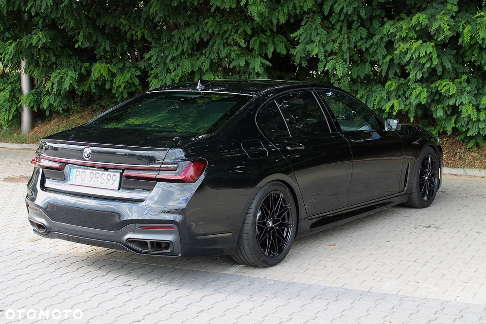 BMW Seria 7 750i xDrive - 5