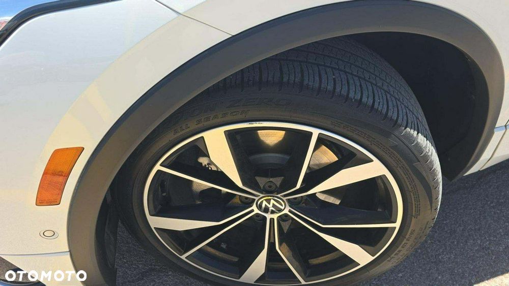 Volkswagen Tiguan - 14