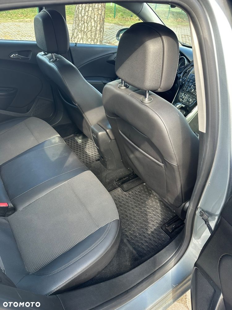 Opel Astra 1.4 T Cosmo - 22