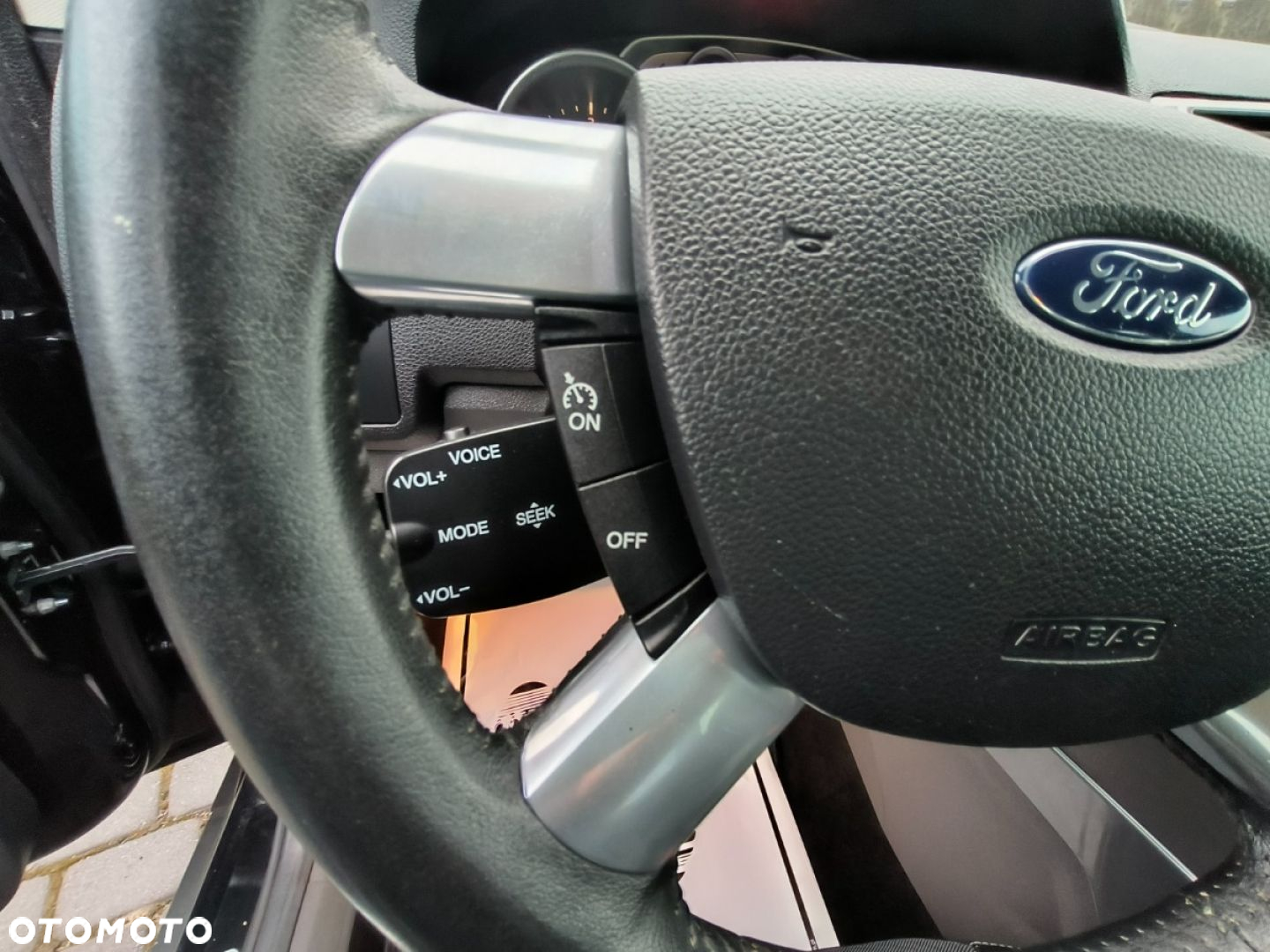Ford Kuga - 11