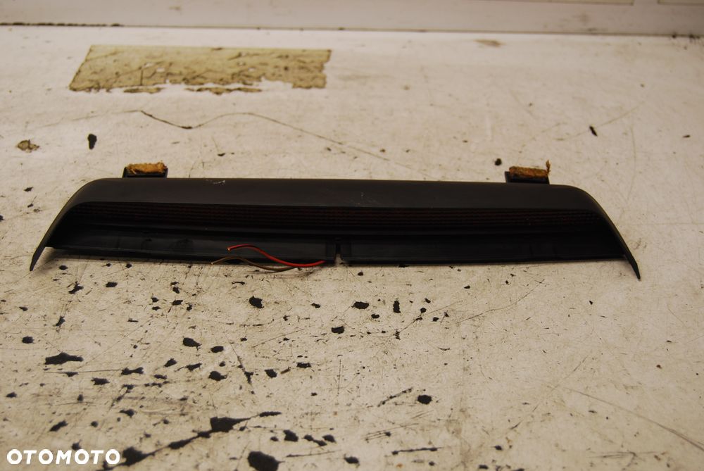 TRZECIE ŚWIATŁO STOP 1J5945121C VW BORA SEDAN PASSAT B5 SKODA 1J5945121D - 4