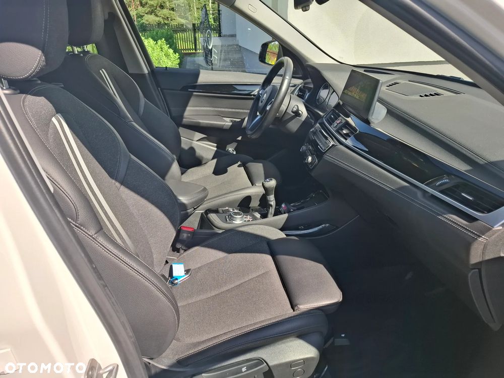 BMW X1 sDrive18d Sport Line - 12