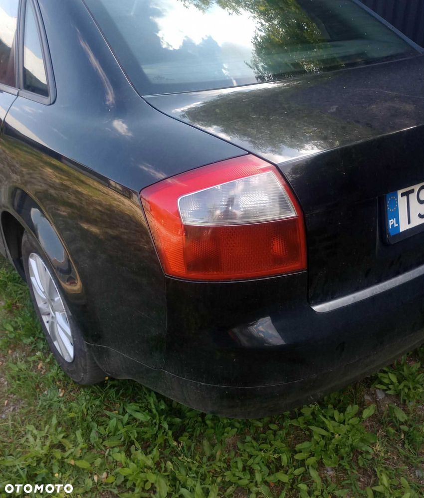 Audi A4 Limousine - 4