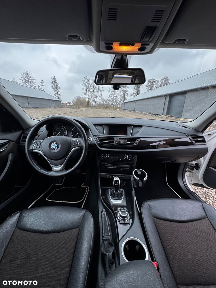 BMW X1 xDrive18d - 11