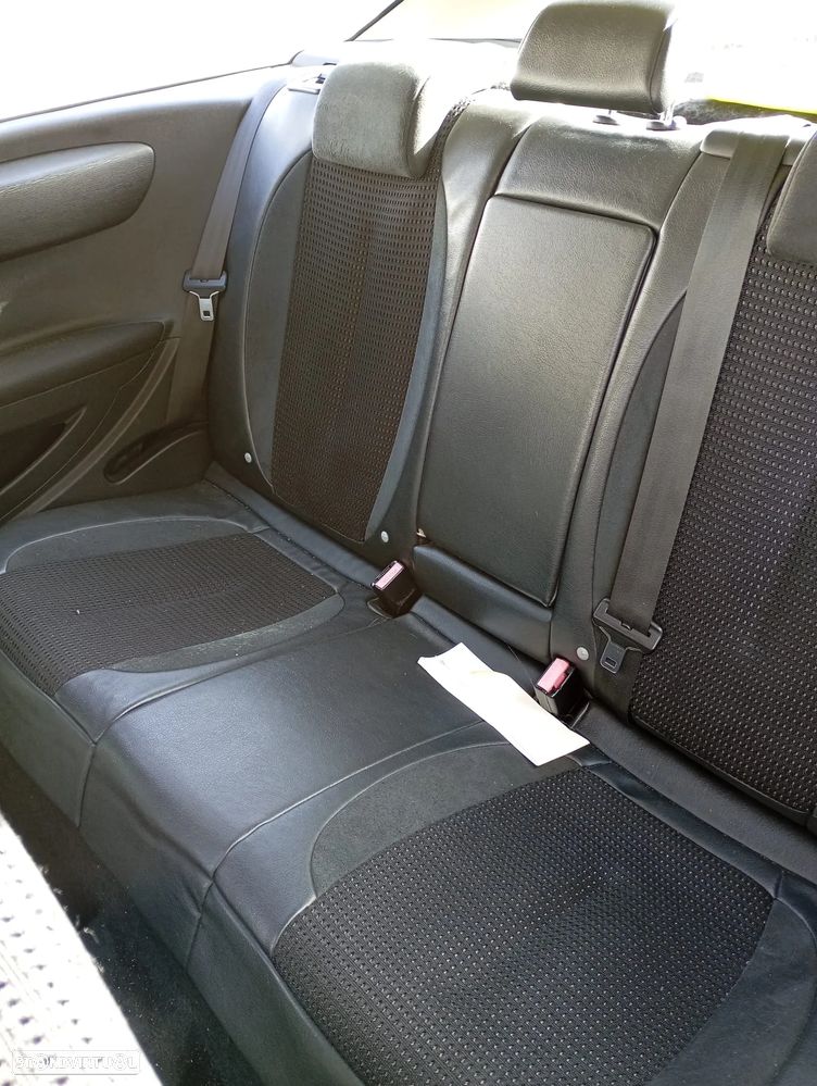 Citroën C4 1.6 HDi FAP VTR Plus - 12