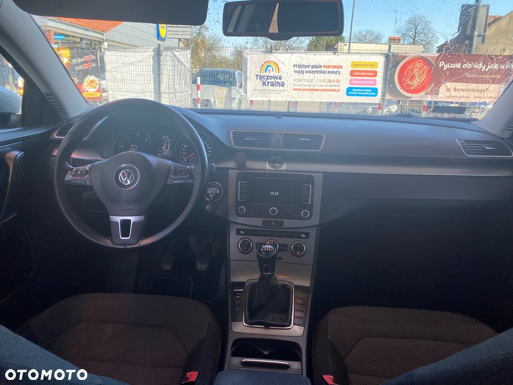 Volkswagen Passat - 6