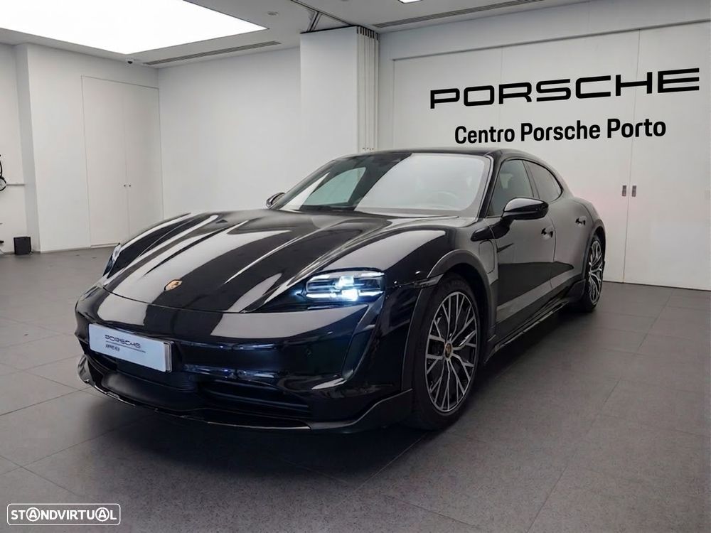 Porsche Taycan Cross Turismo 4 - 1