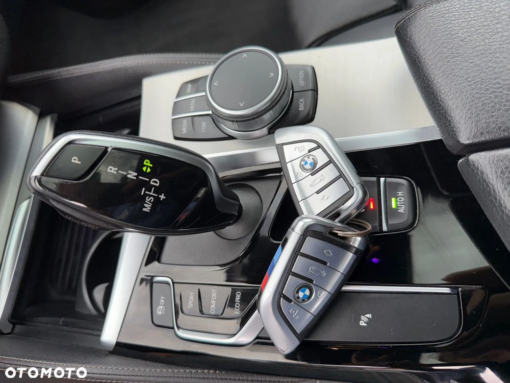 BMW Seria 5 540d xDrive M Sport sport - 39